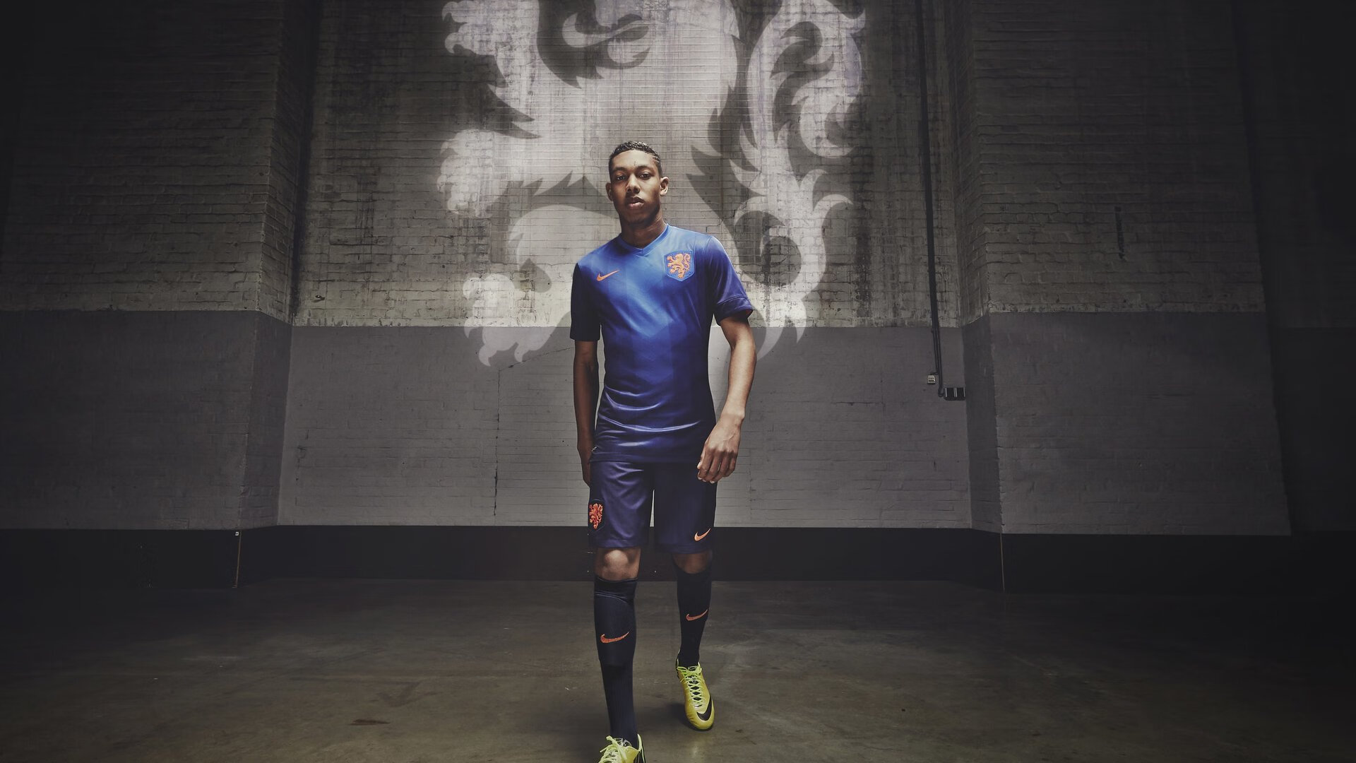 爱游戏电竞-WRC阿塞拜疆站：山岚险路上的巅峰对决，阿塞拜疆f1